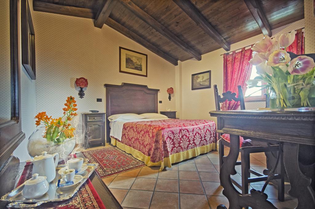Le Gole Ristorante & Resort Селано Номер фото