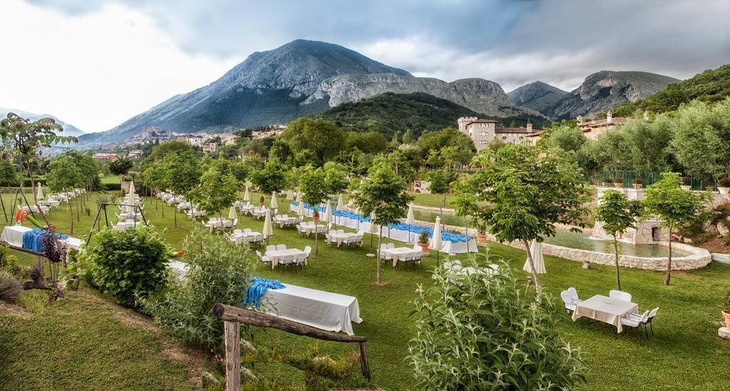 Le Gole Ristorante & Resort Селано Экстерьер фото