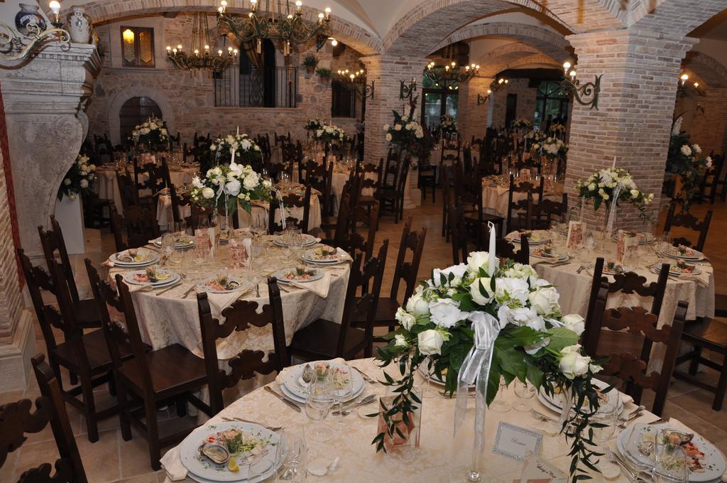 Le Gole Ristorante & Resort Селано Экстерьер фото