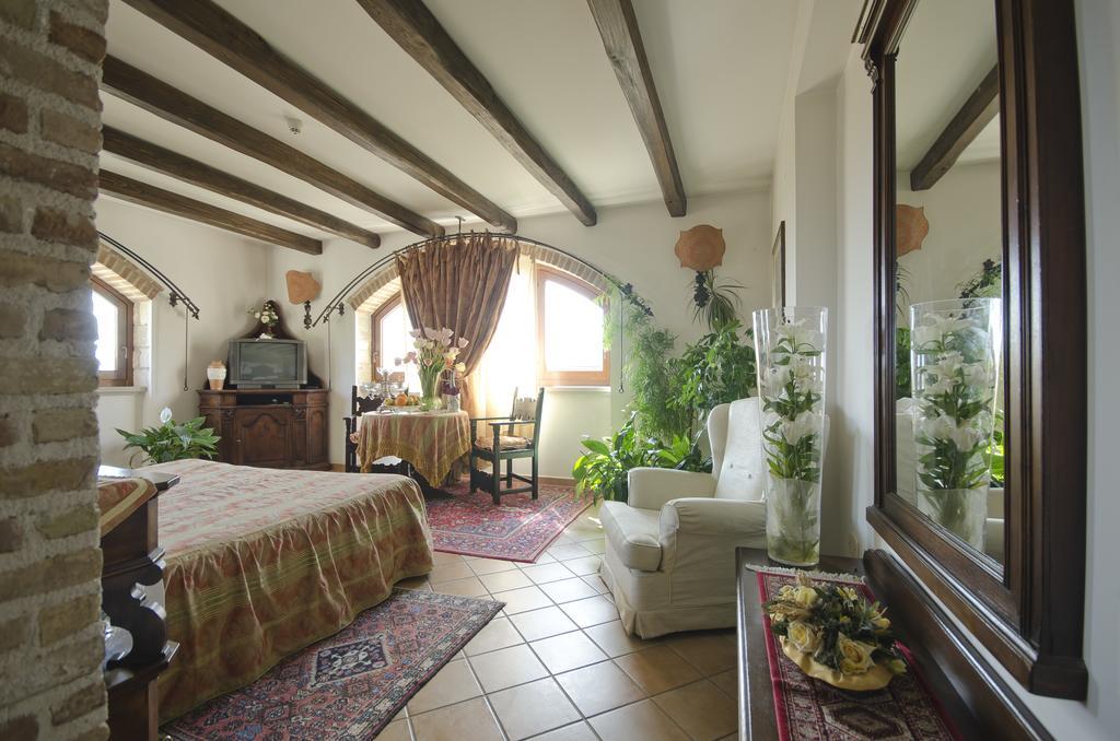 Le Gole Ristorante & Resort Селано Экстерьер фото